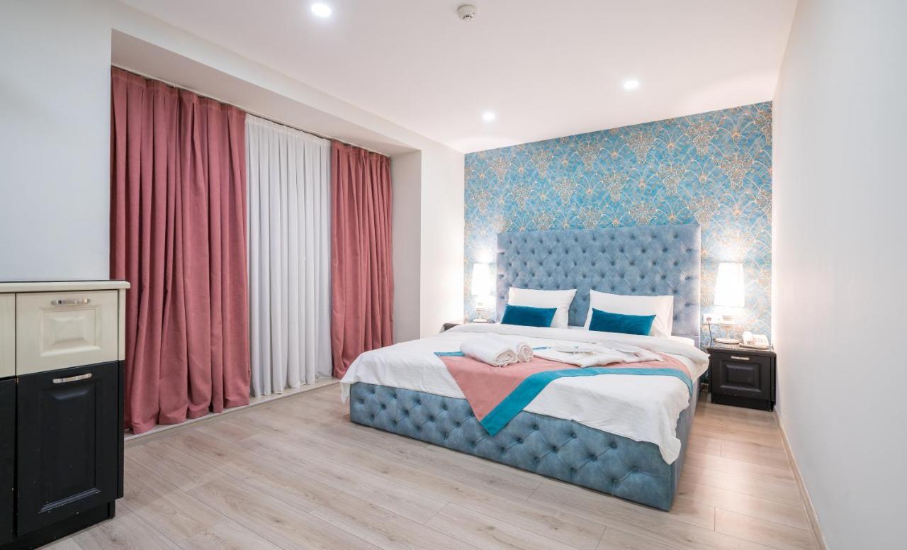 Hotel Capitol By Umbrella Tbilisi Exterior foto